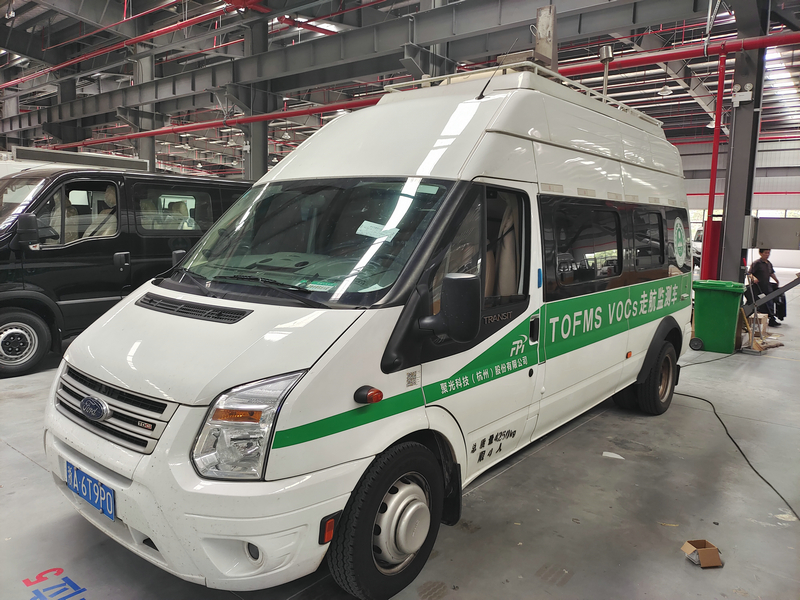 福特全順v348后雙胎大氣走航監測車